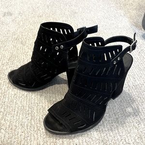 Date night shoes, size 8